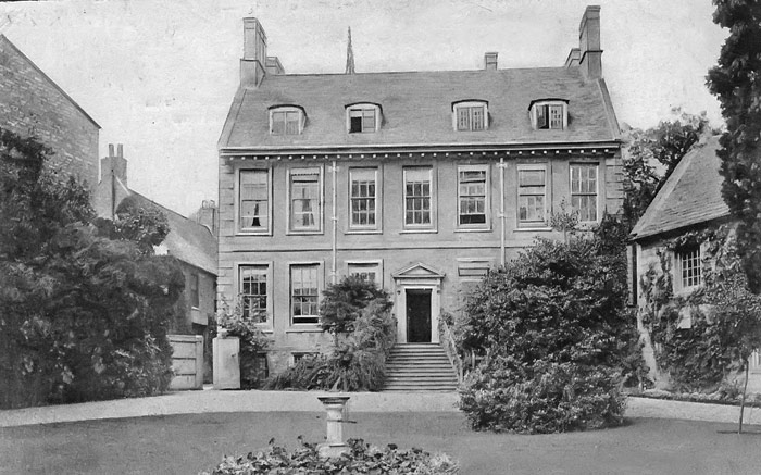 The Berrystead, Oundle (1910)