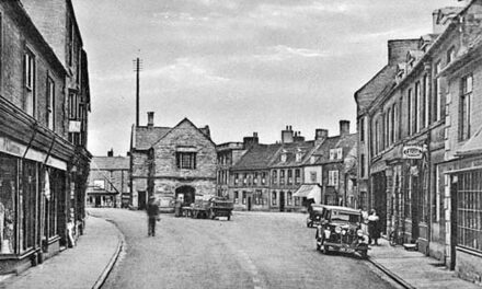 Oundle – The Square