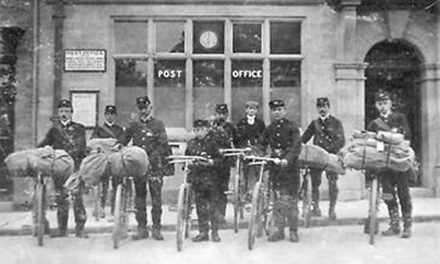 Oundle postmen c1911